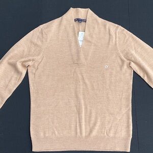 Brooks Brothers V-Neck Sweater in Tan , large NWT 100% Merico wool